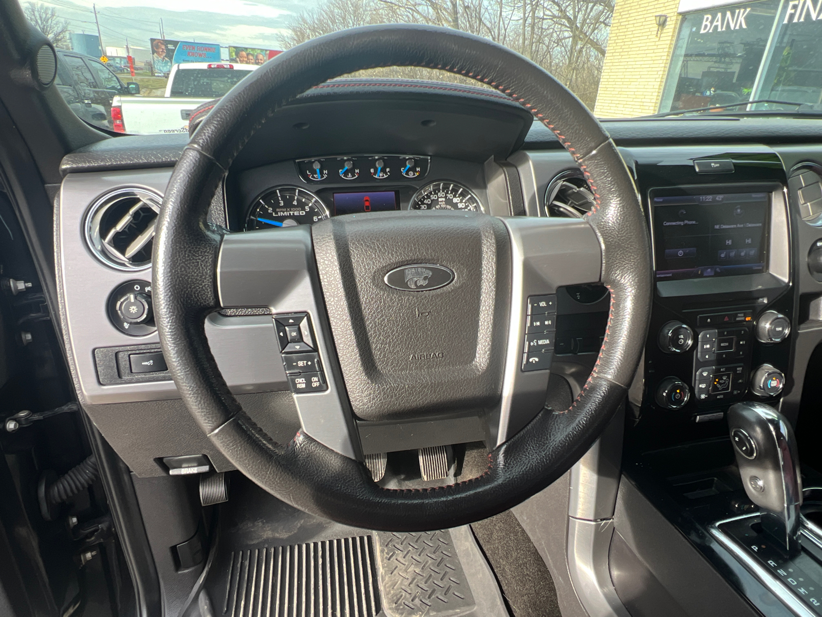 2013 Ford F-150 SUPERCREW 4WD 28