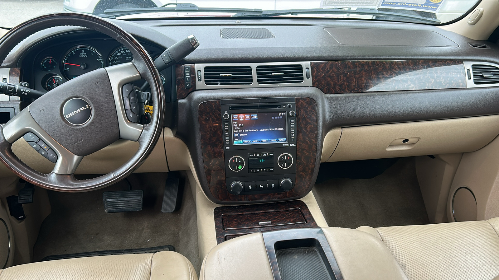 2013 GMC Yukon DENALI AWD 18