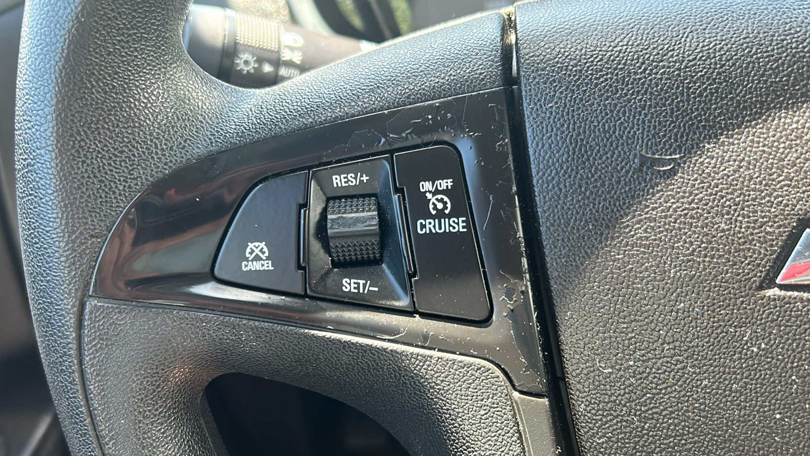 2013 Chevrolet Equinox LS 22