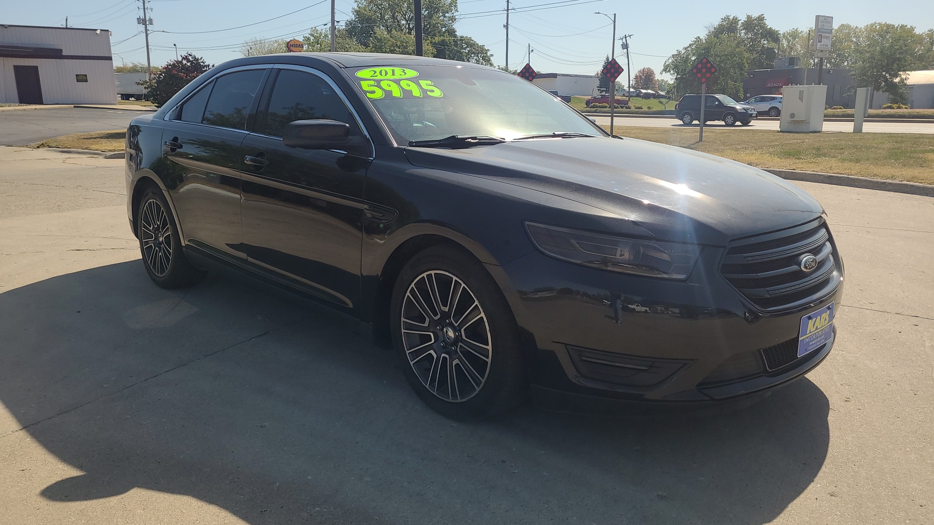 2013 Ford Taurus LIMITED 4