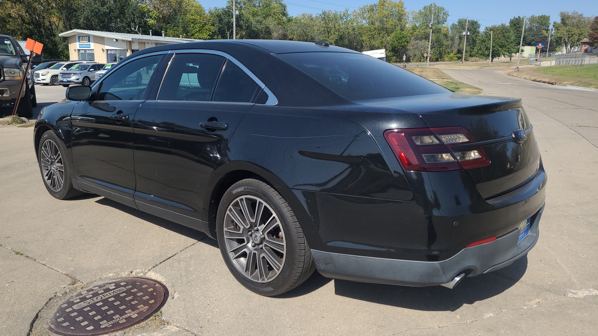 2013 Ford Taurus LIMITED 8