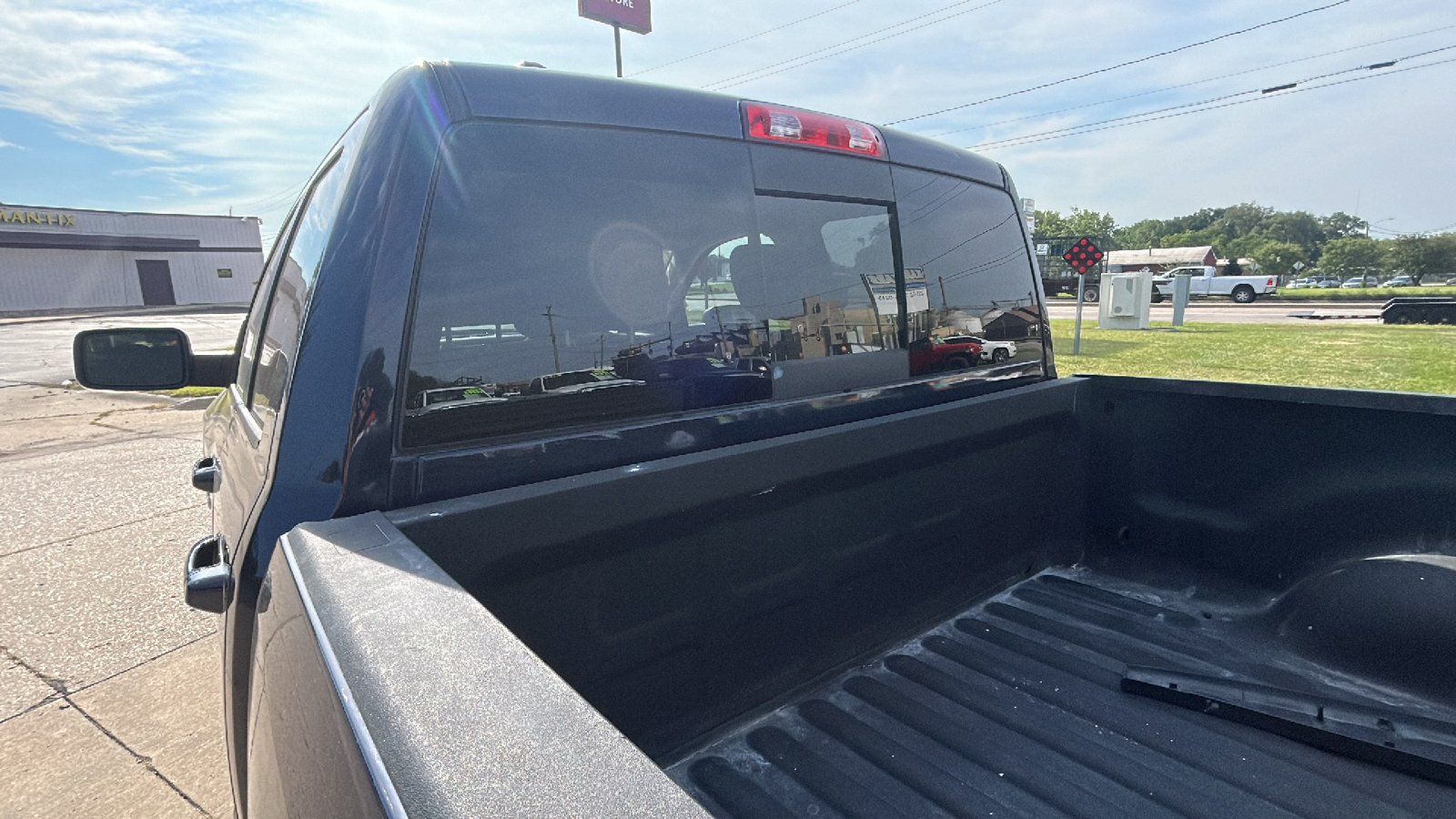 2013 Ram 1500 SPORT 4WD Quad Cab 15