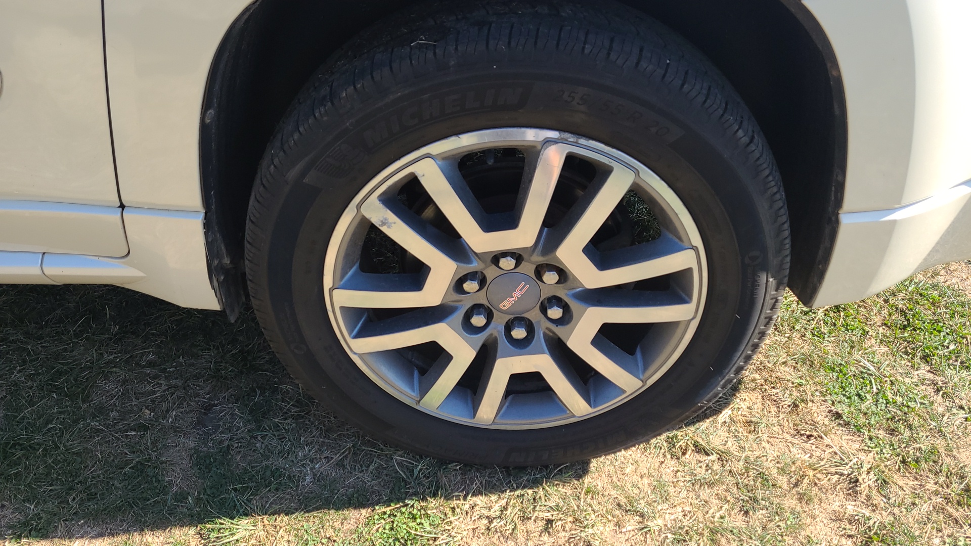 2013 GMC Acadia DENALI AWD 9