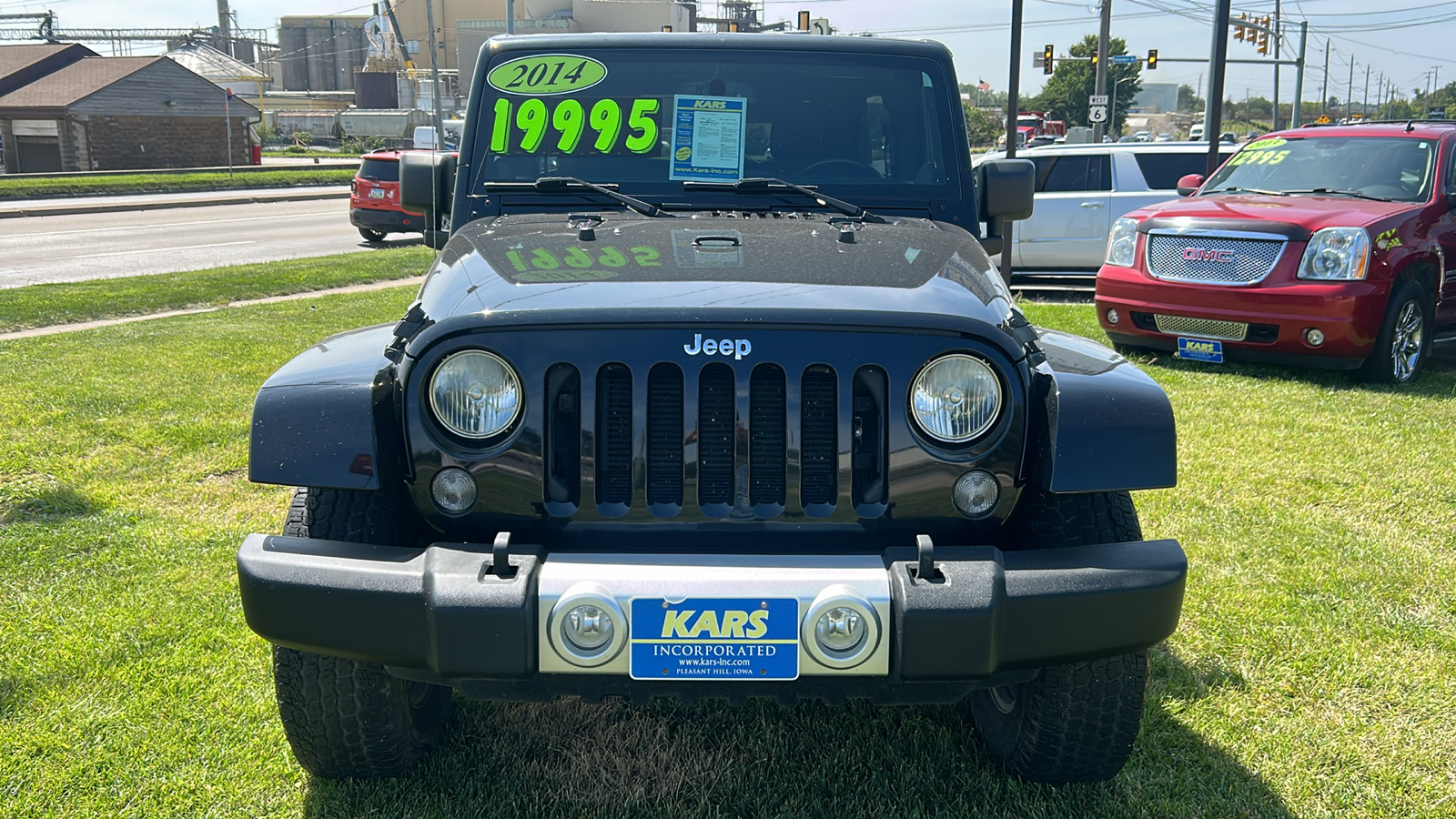 2014 Jeep Wrangler SAHARA 4WD 3