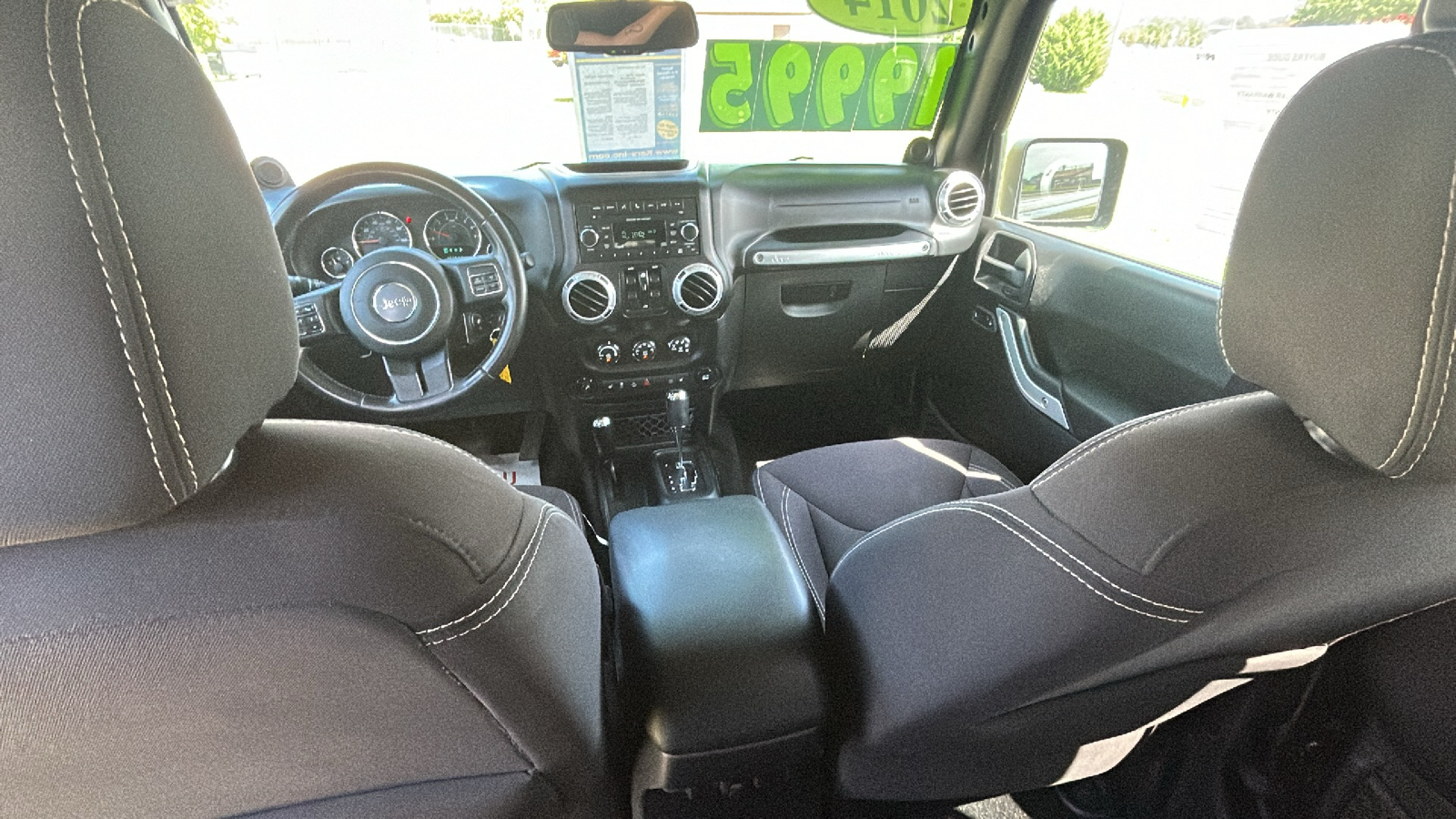 2014 Jeep Wrangler SAHARA 4WD 19