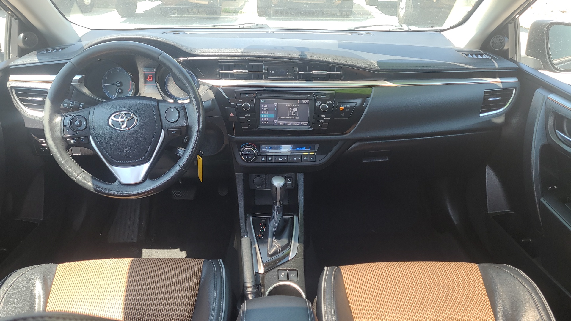 2014 Toyota Corolla L 10