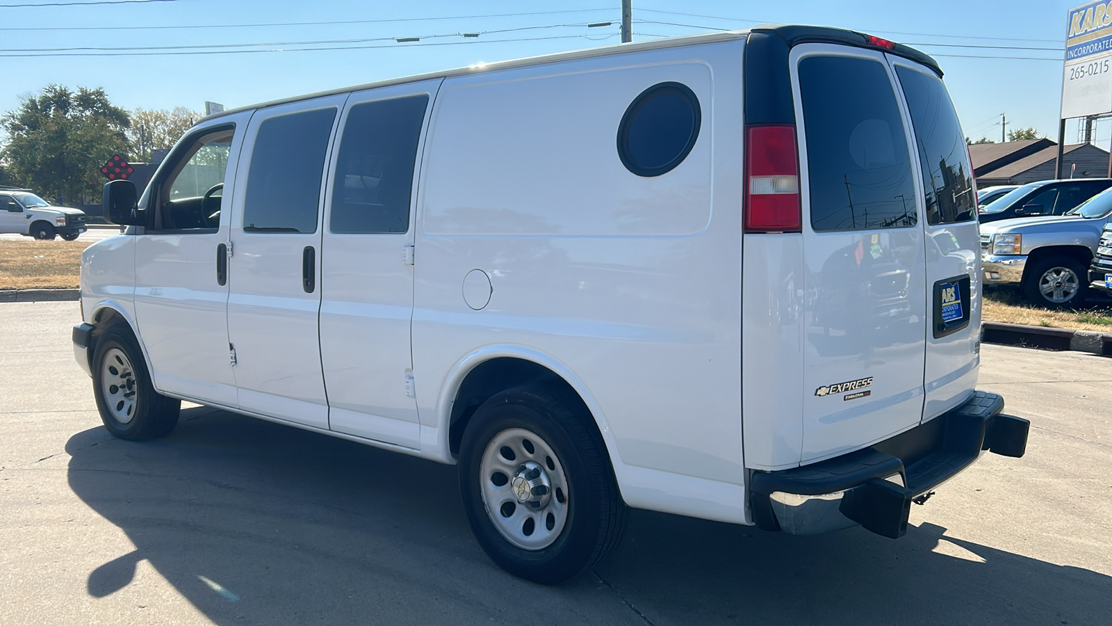 2014 Chevrolet EXPRESS G1500  8