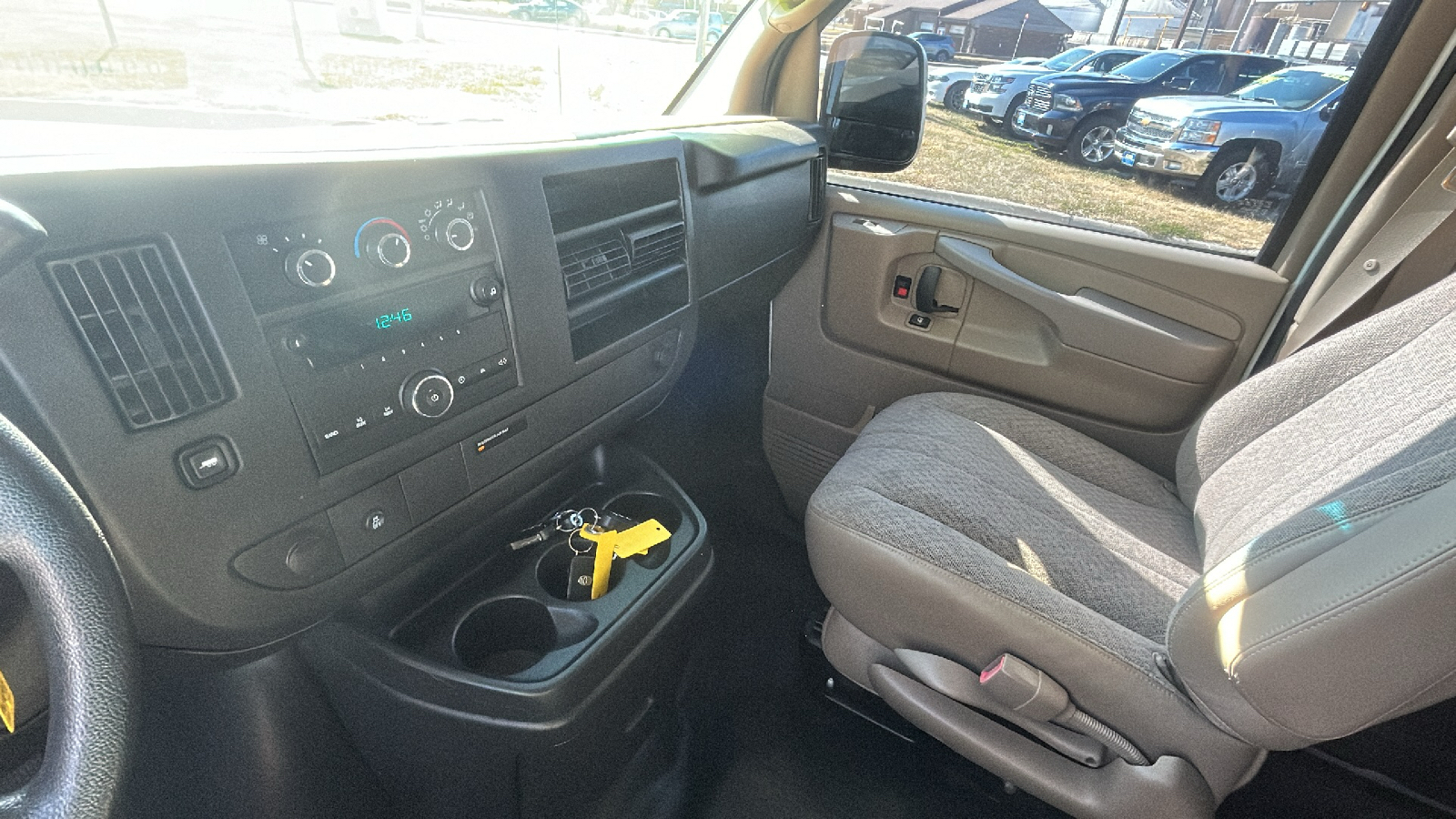 2014 Chevrolet EXPRESS G1500  21