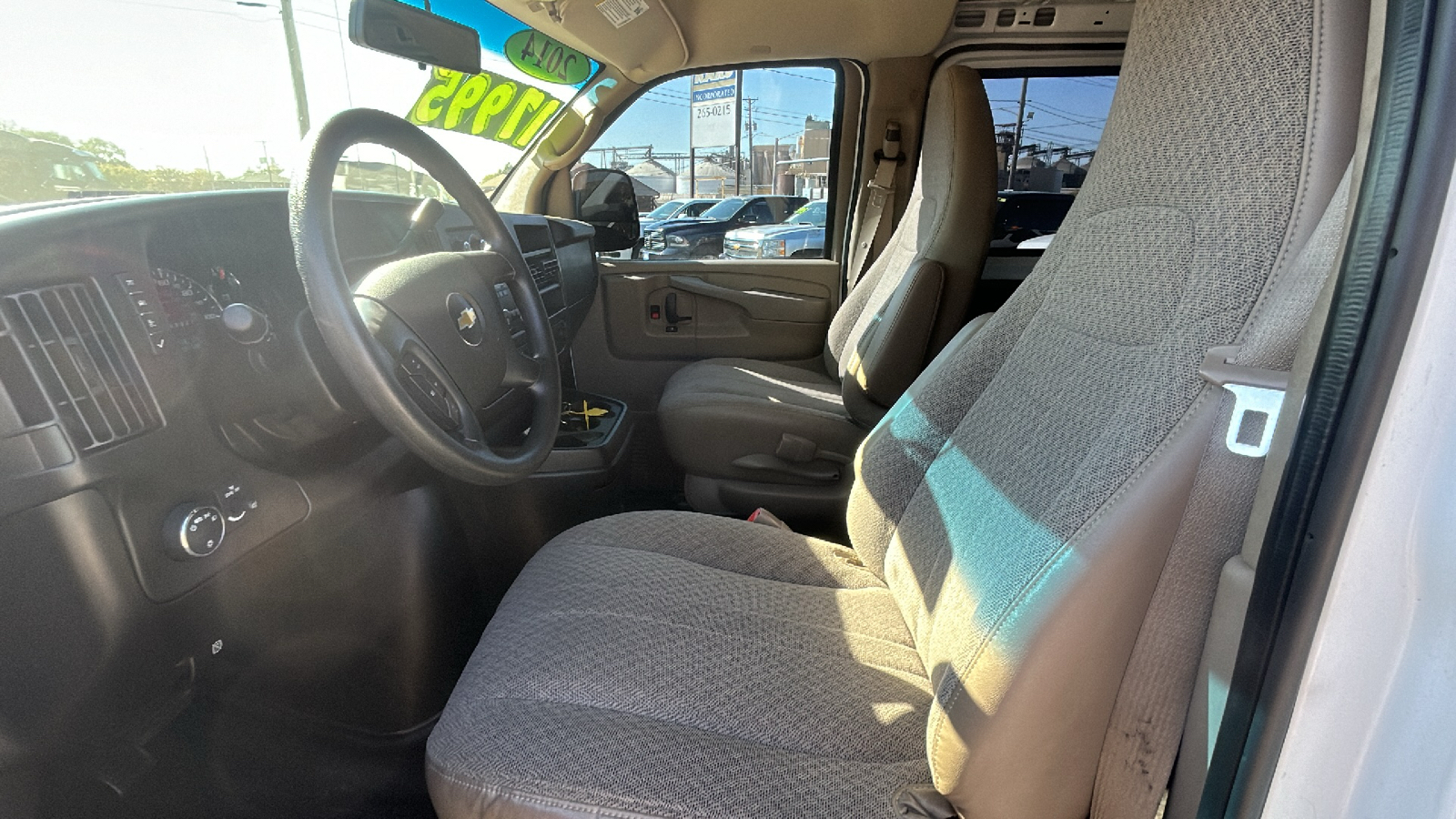 2014 Chevrolet EXPRESS G1500  25