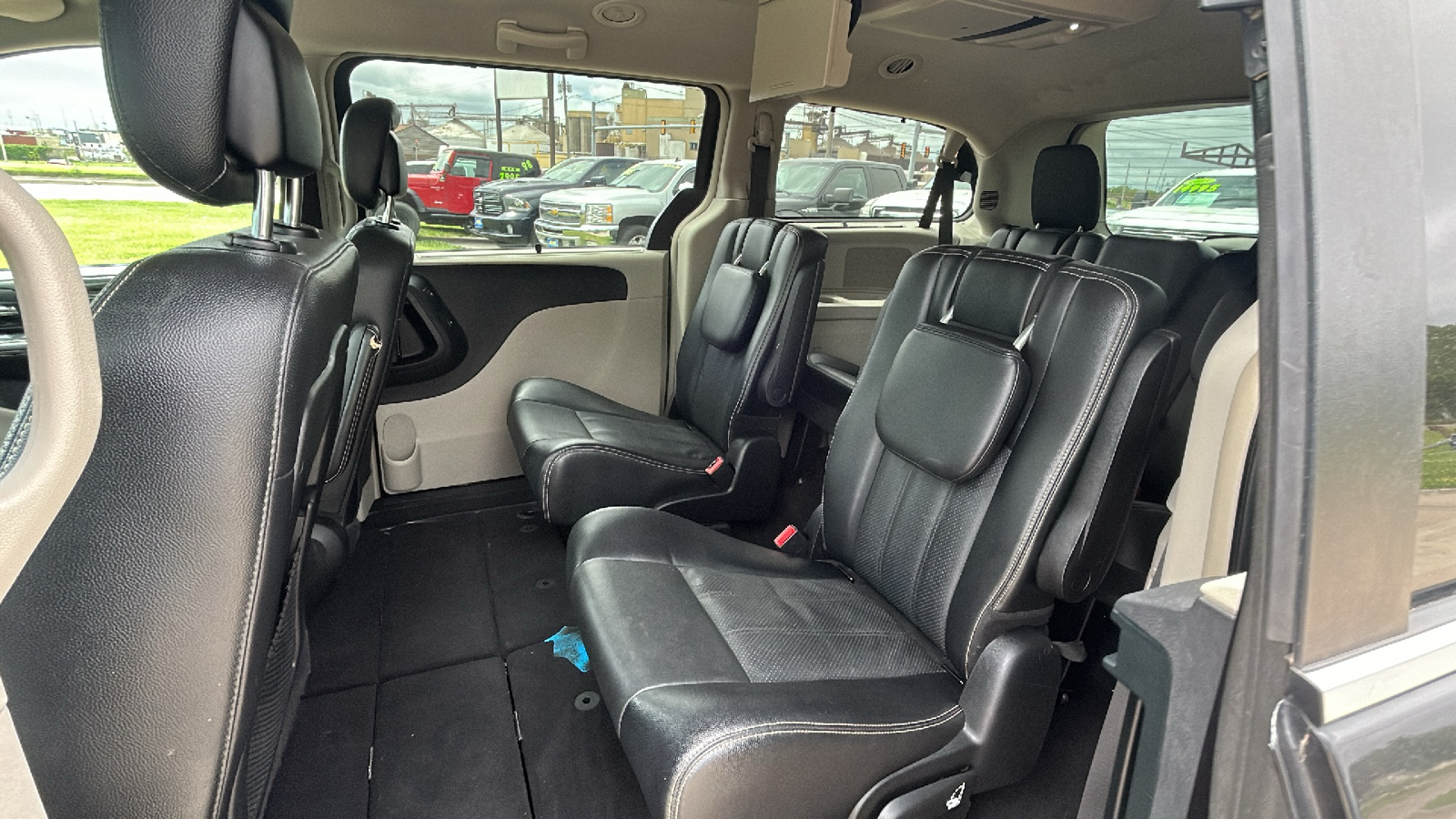 2014 Chrysler Town & Country TOURING L 12