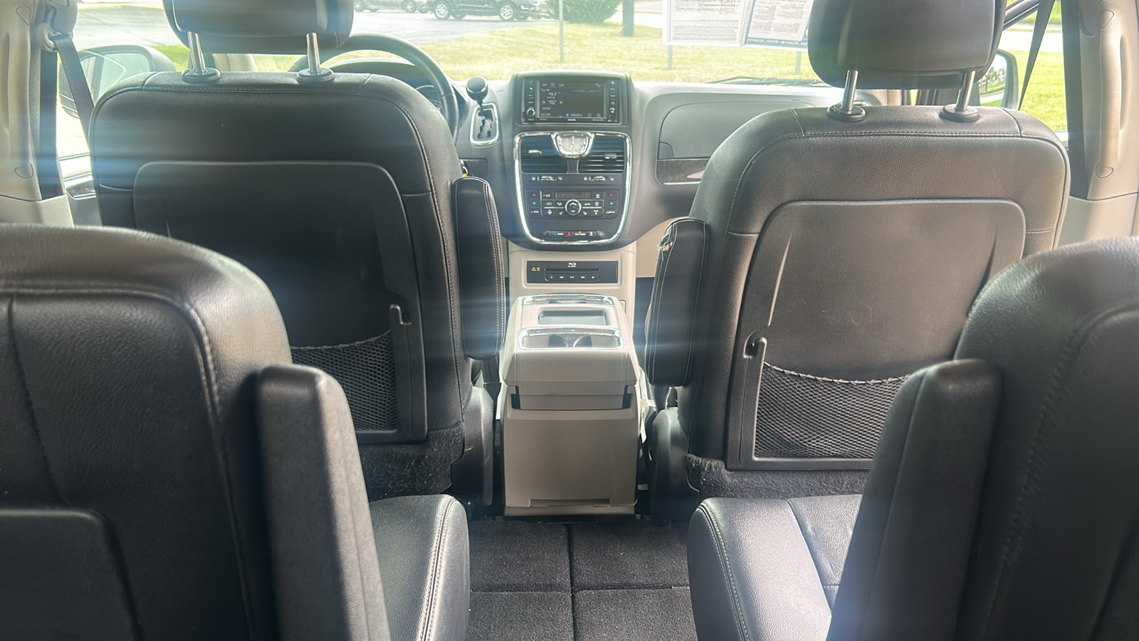 2014 Chrysler Town & Country TOURING L 26