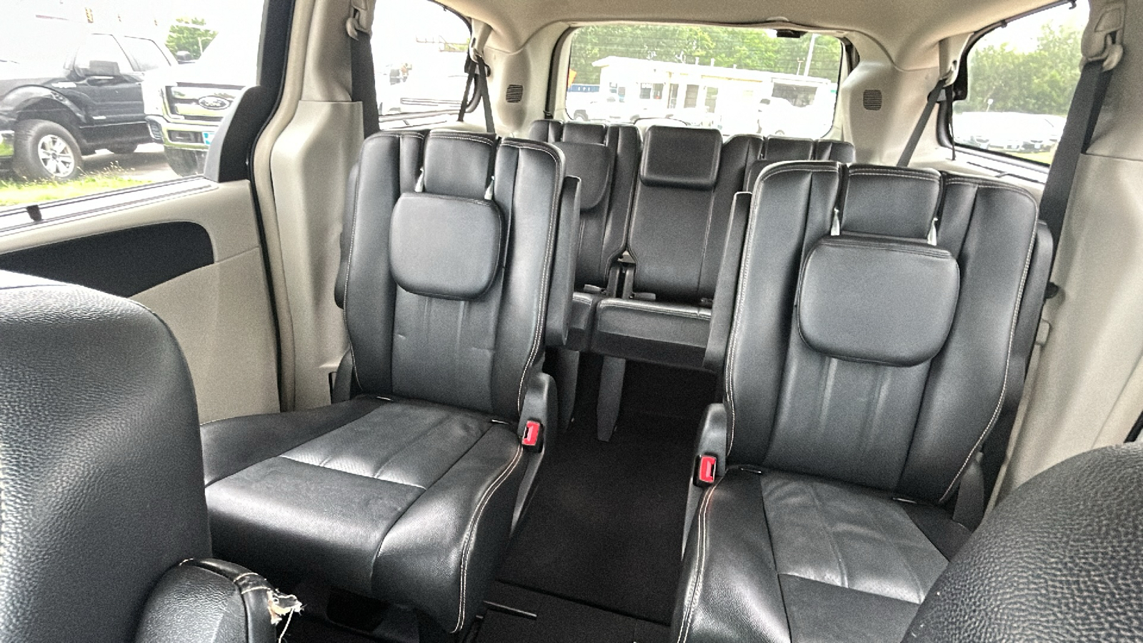 2014 Chrysler Town & Country TOURING L 47