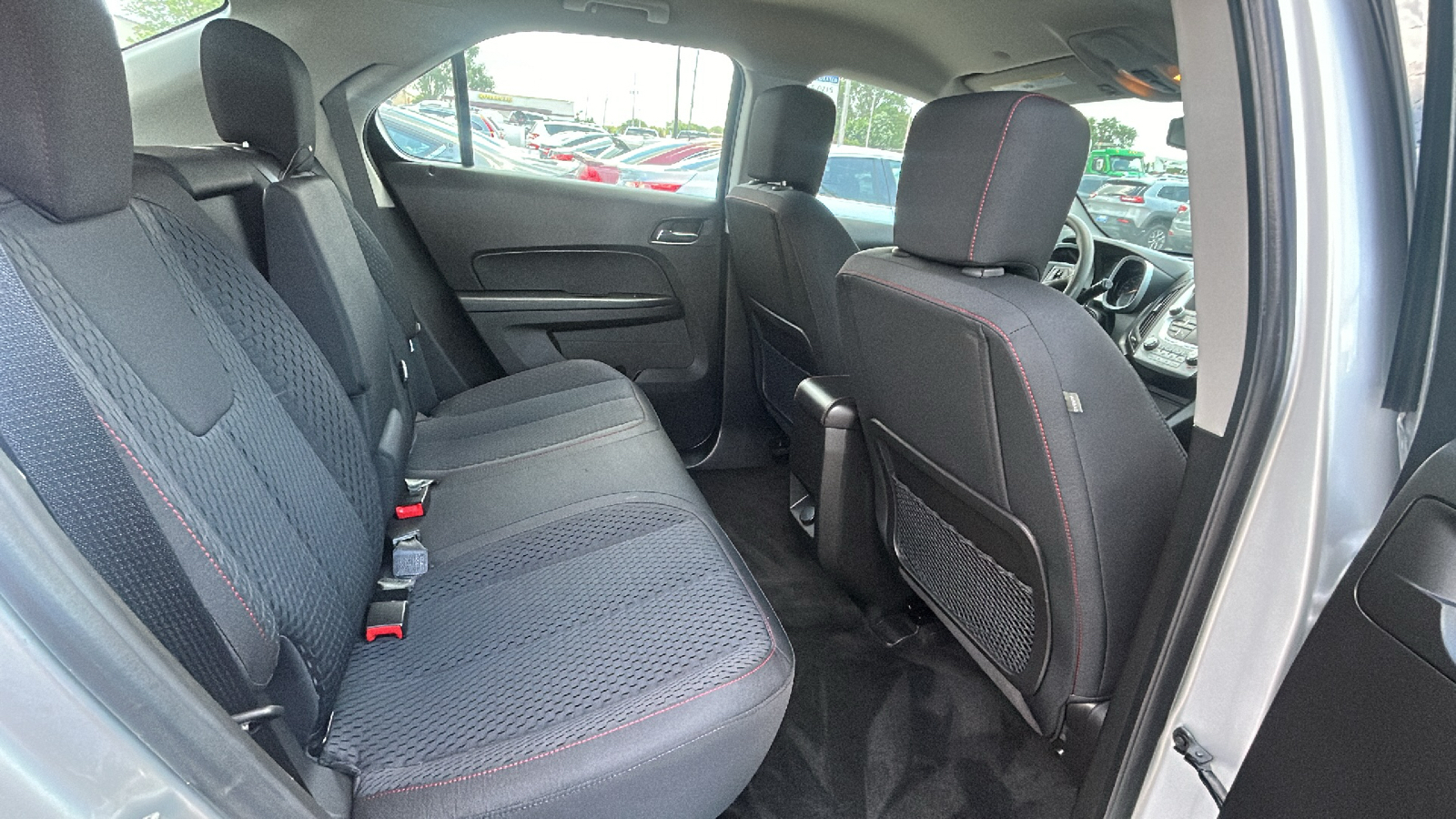 2015 Chevrolet Equinox LS AWD 13