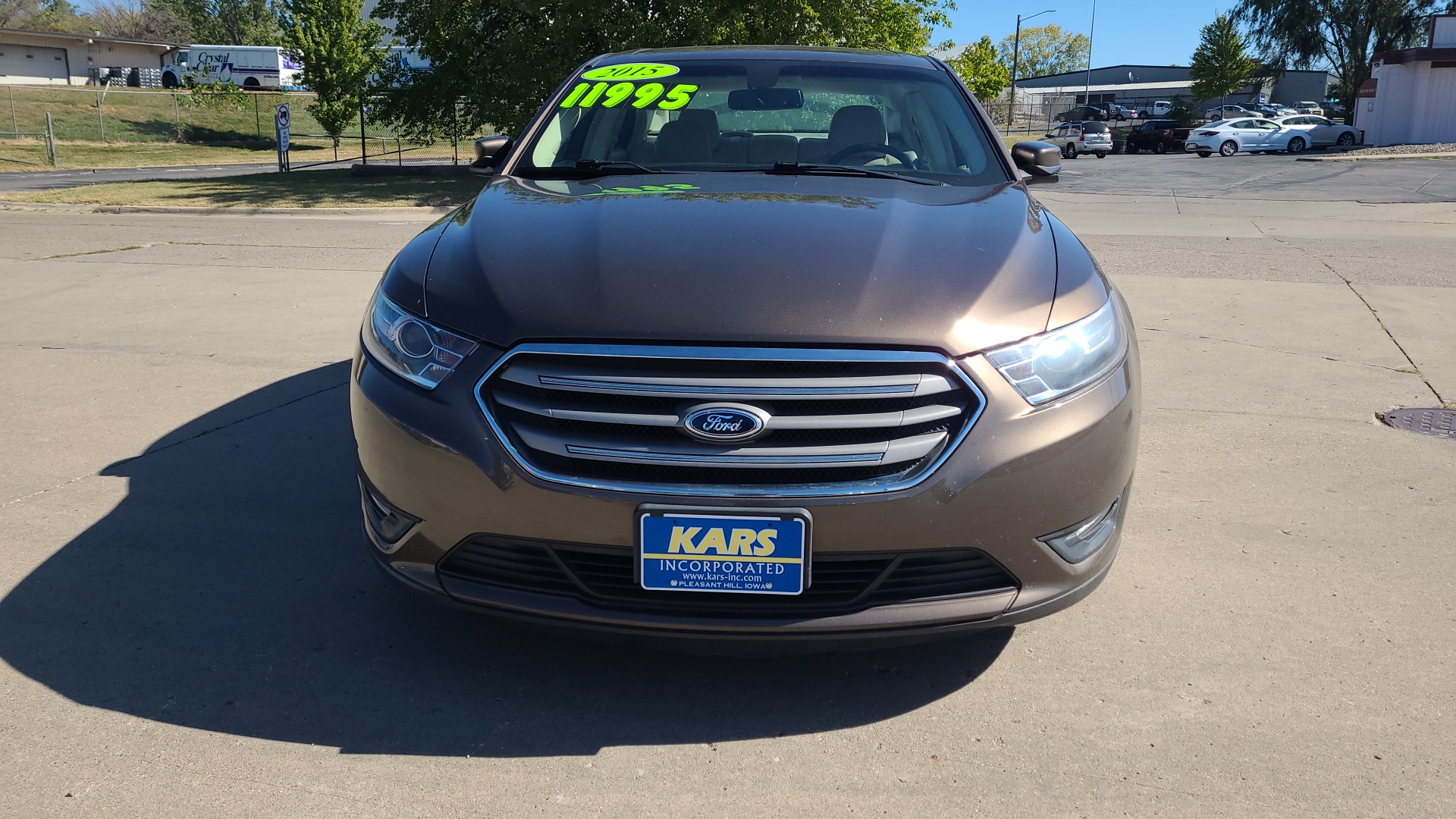 2015 Ford Taurus SEL 3