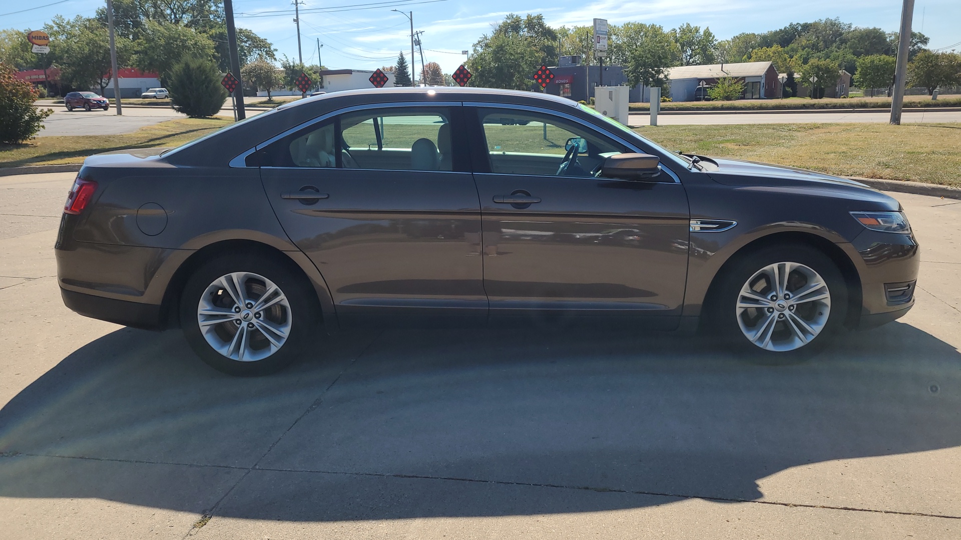 2015 Ford Taurus SEL 5