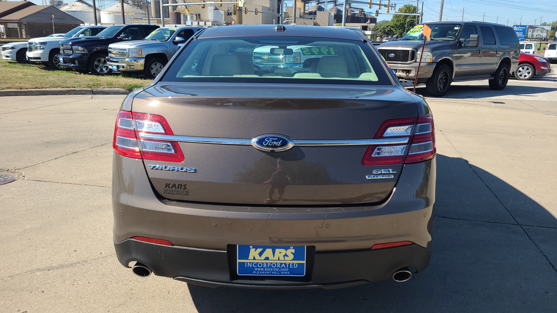 2015 Ford Taurus SEL 7