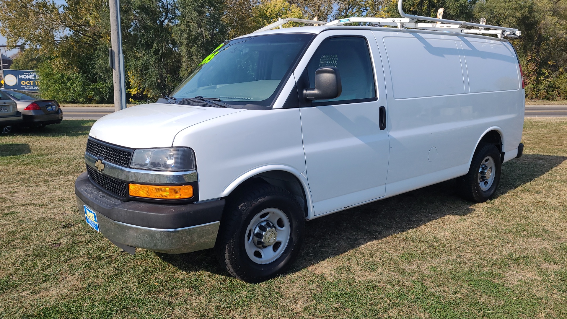 2015 Chevrolet Express Cargo Van 2