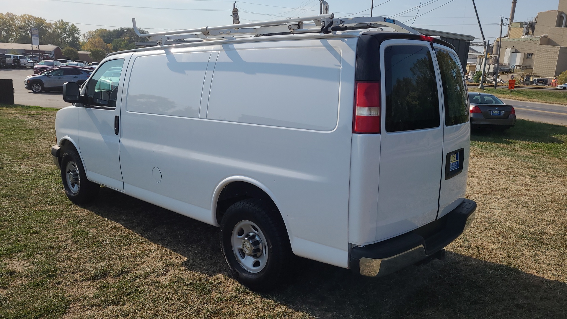 2015 Chevrolet Express Cargo Van 8