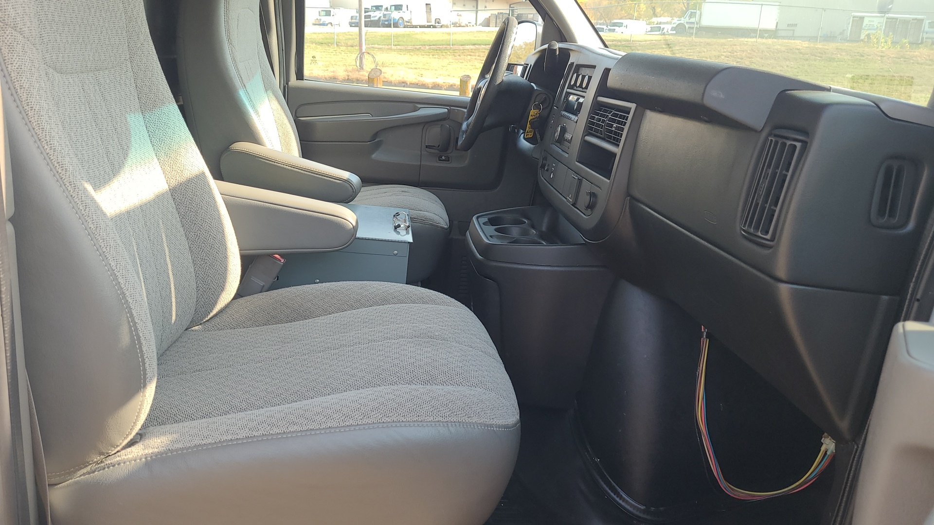 2015 Chevrolet Express Cargo Van 18