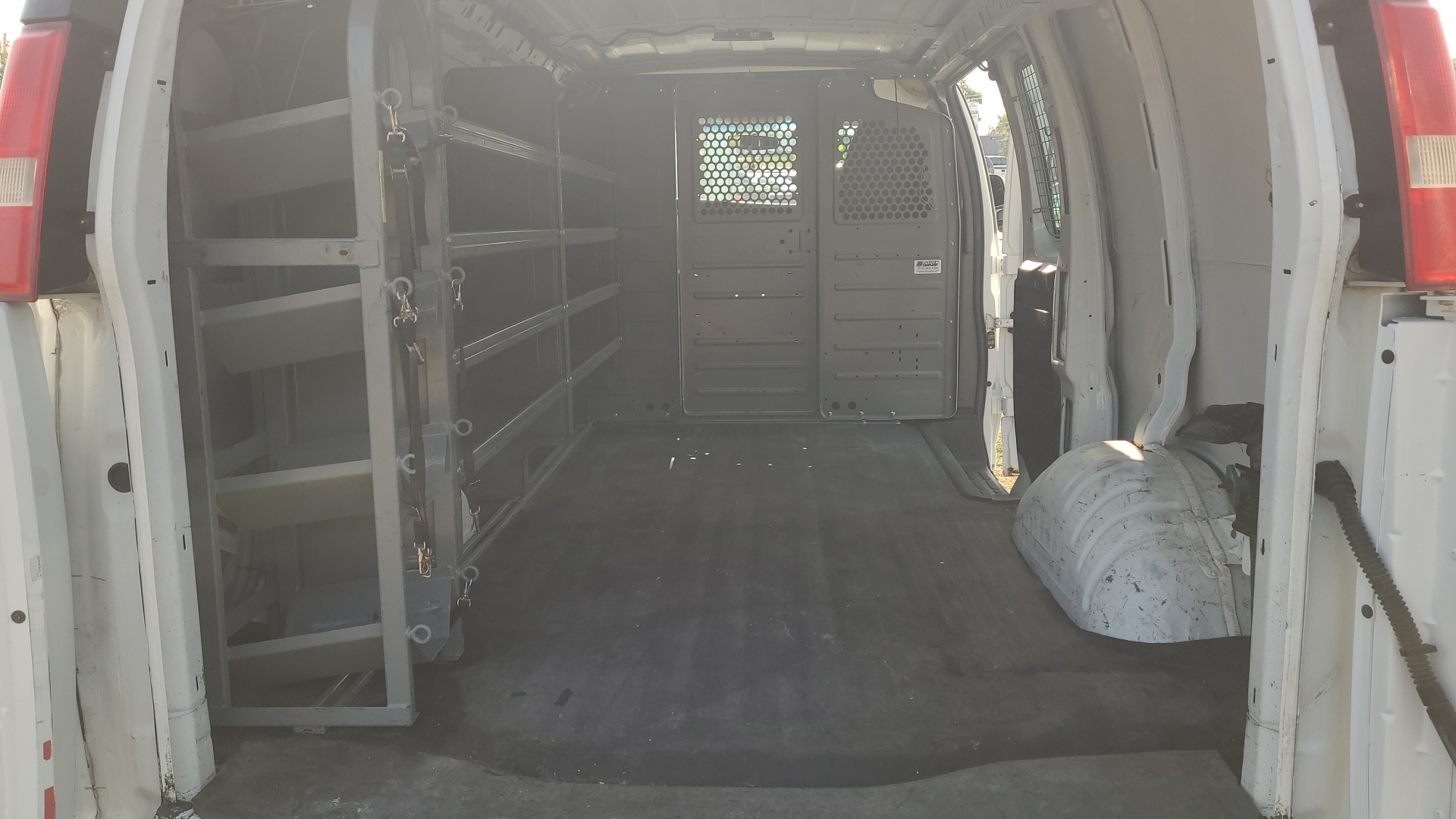 2015 Chevrolet Express Cargo Van 21