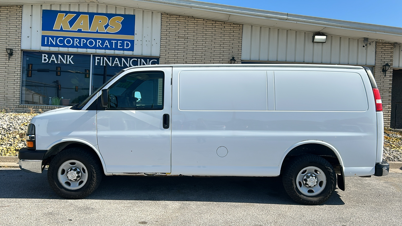 2015 Chevrolet Express Cargo Van 1