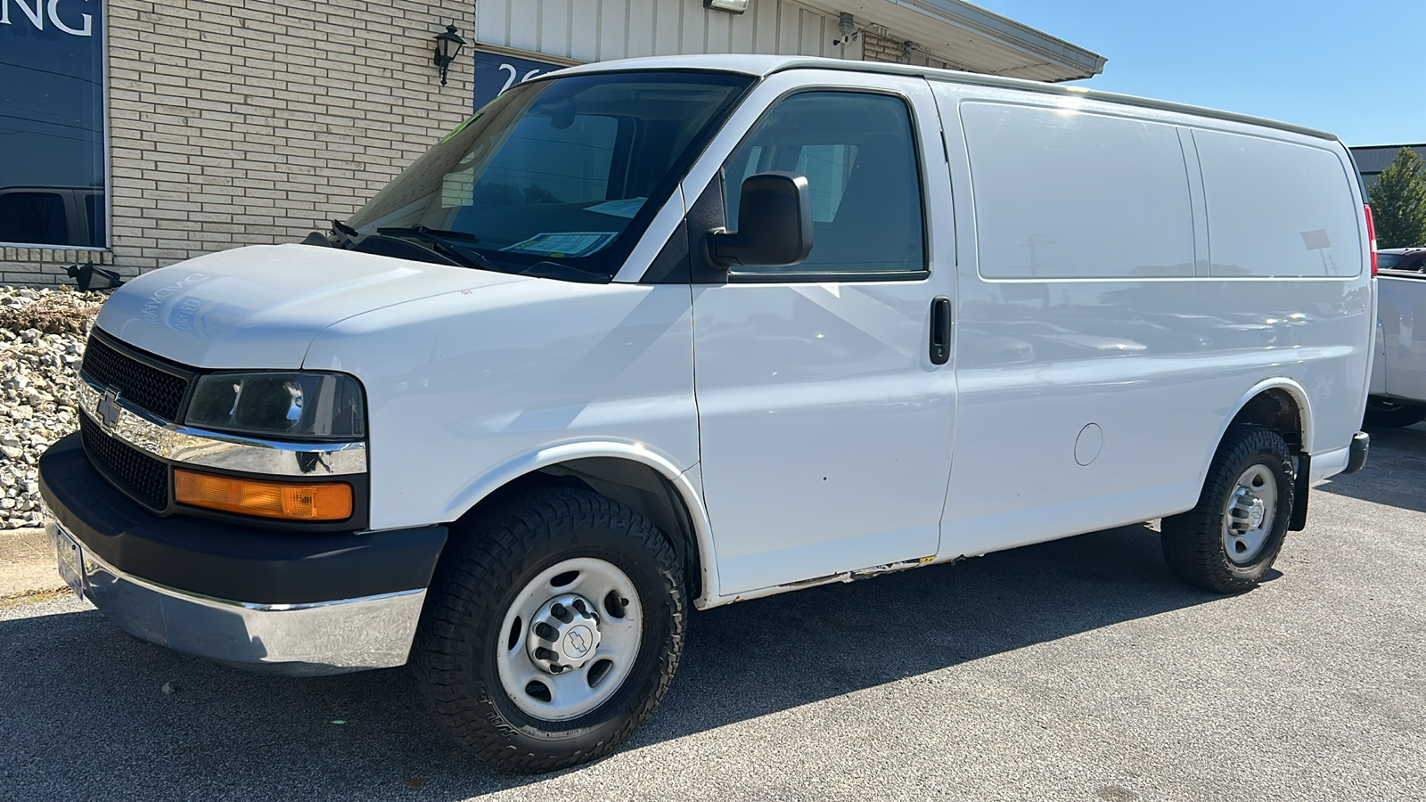 2015 Chevrolet Express Cargo Van 2