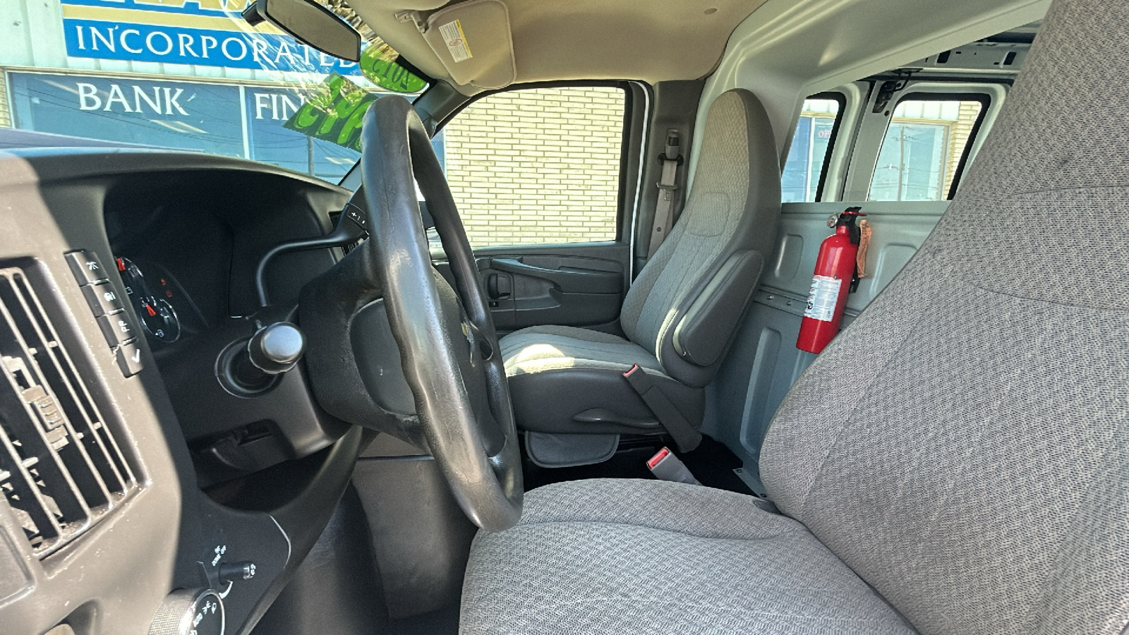 2015 Chevrolet Express Cargo Van 11