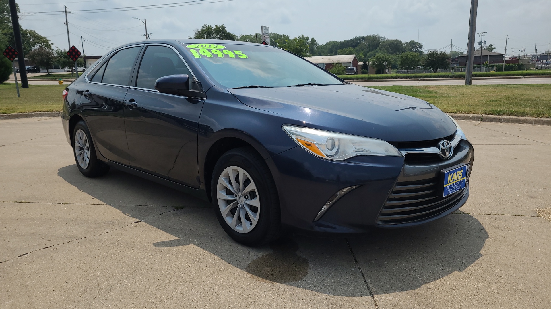 2015 Toyota Camry LE 4