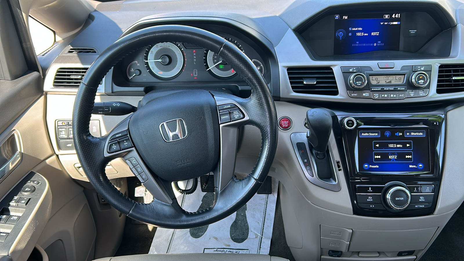 2016 Honda Odyssey EXL 18