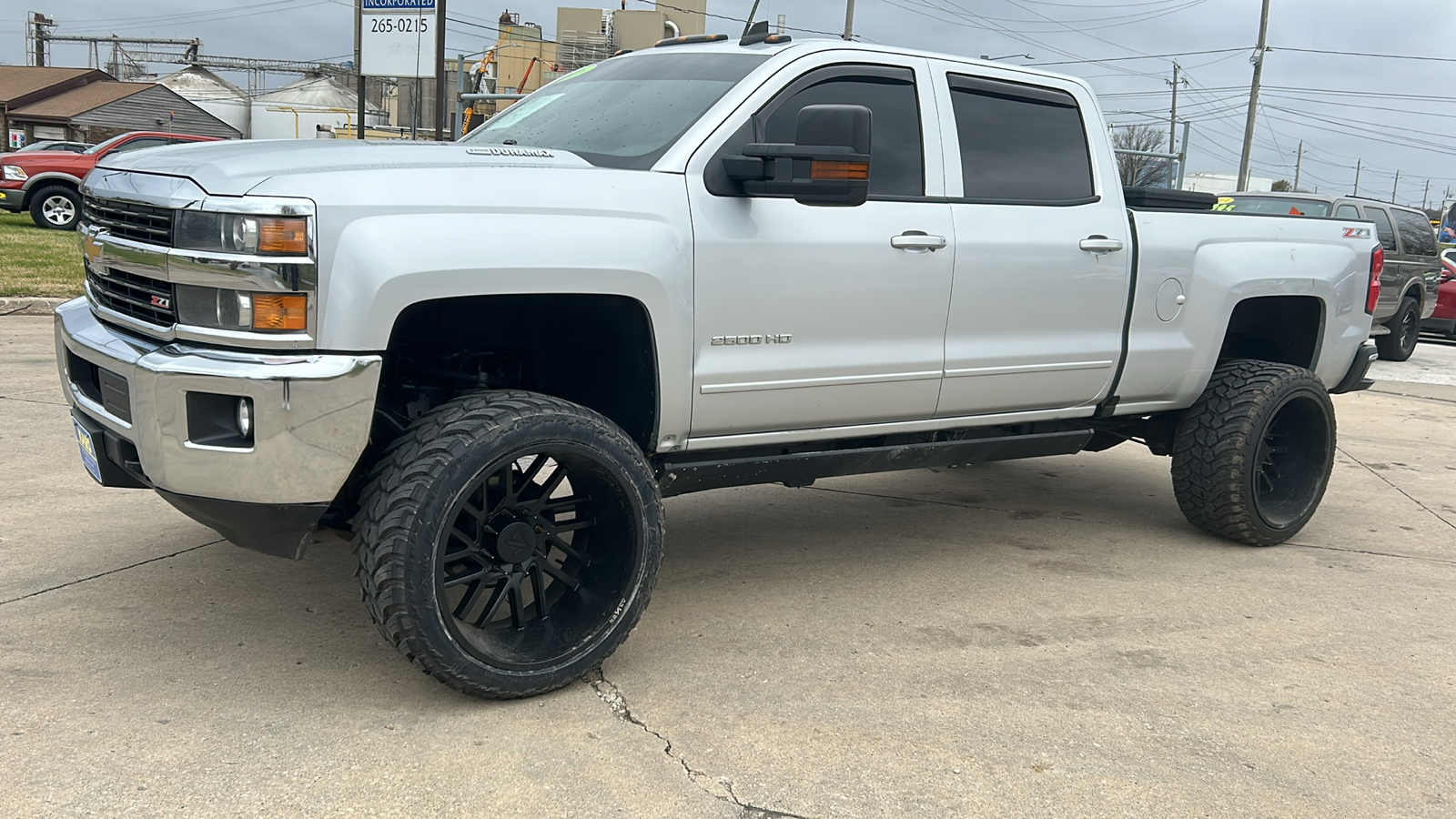 2016 Chevrolet Silverado 2500HD HEAVY DUTY LT 4WD Crew Cab 2