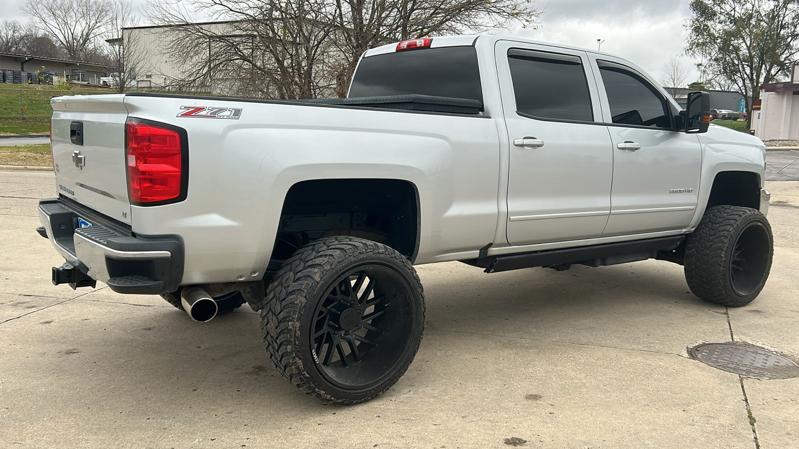 2016 Chevrolet Silverado 2500HD HEAVY DUTY LT 4WD Crew Cab 6