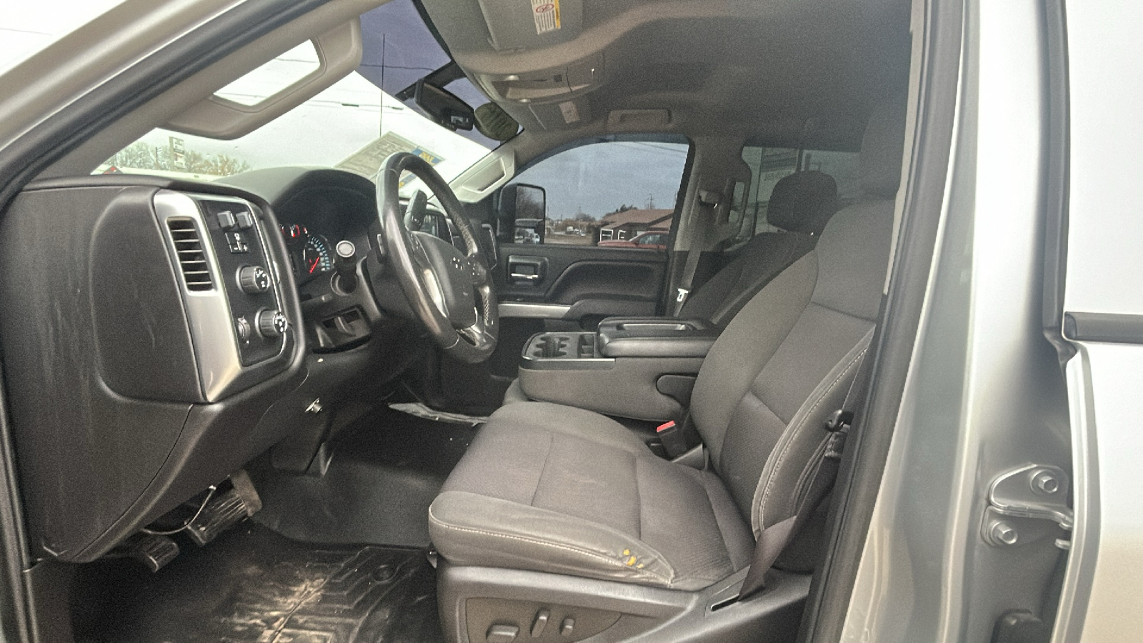 2016 Chevrolet Silverado 2500HD HEAVY DUTY LT 4WD Crew Cab 16