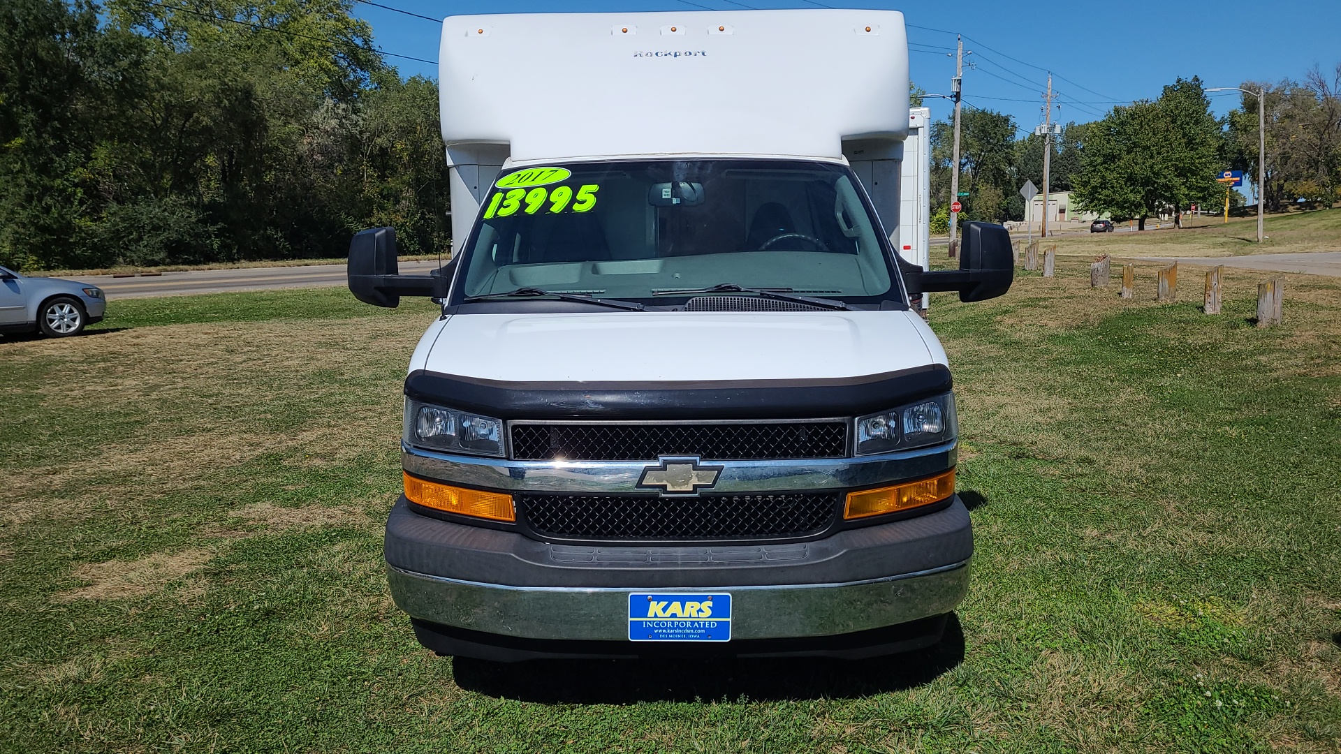 2017 Chevrolet Express Commercial Cutaway  3