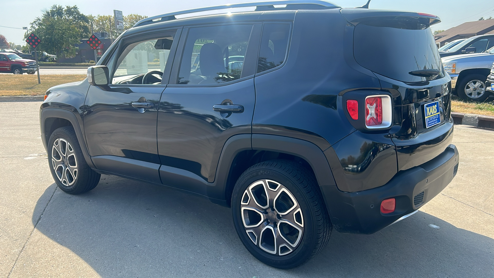 2017 Jeep Renegade LIMITED 8