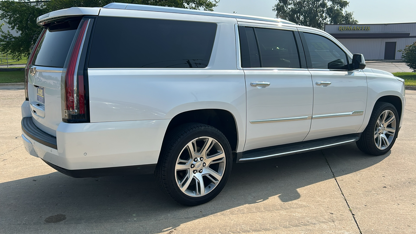 2017 Cadillac Escalade ESV ESV LUXURY 4WD 6