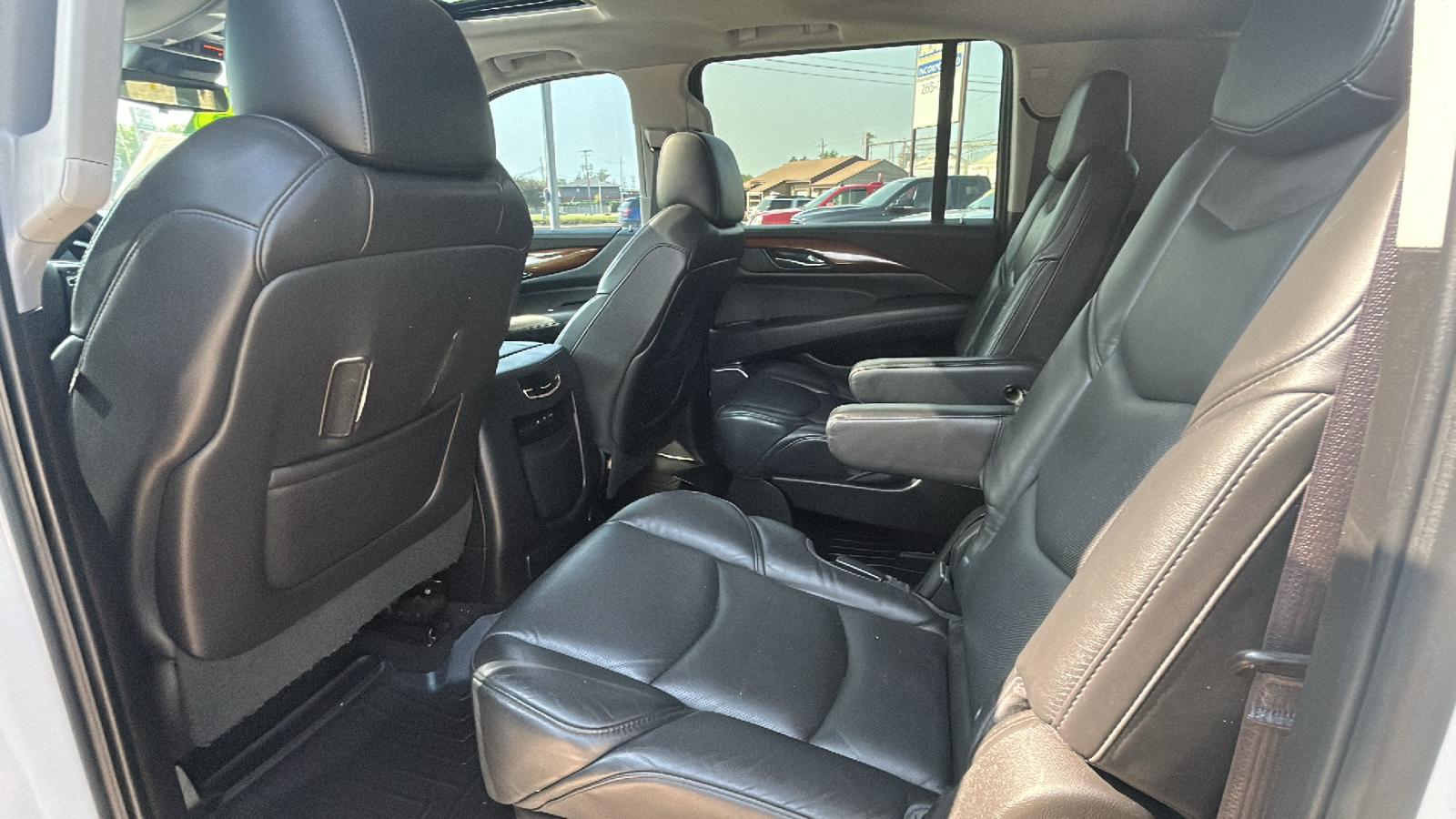 2017 Cadillac Escalade ESV ESV LUXURY 4WD 12