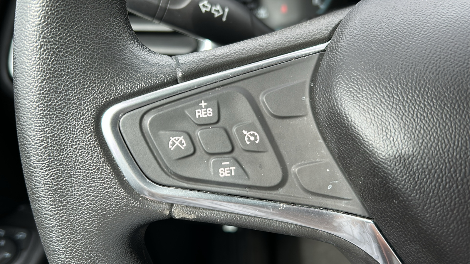2018 Chevrolet Equinox LT AWD 19