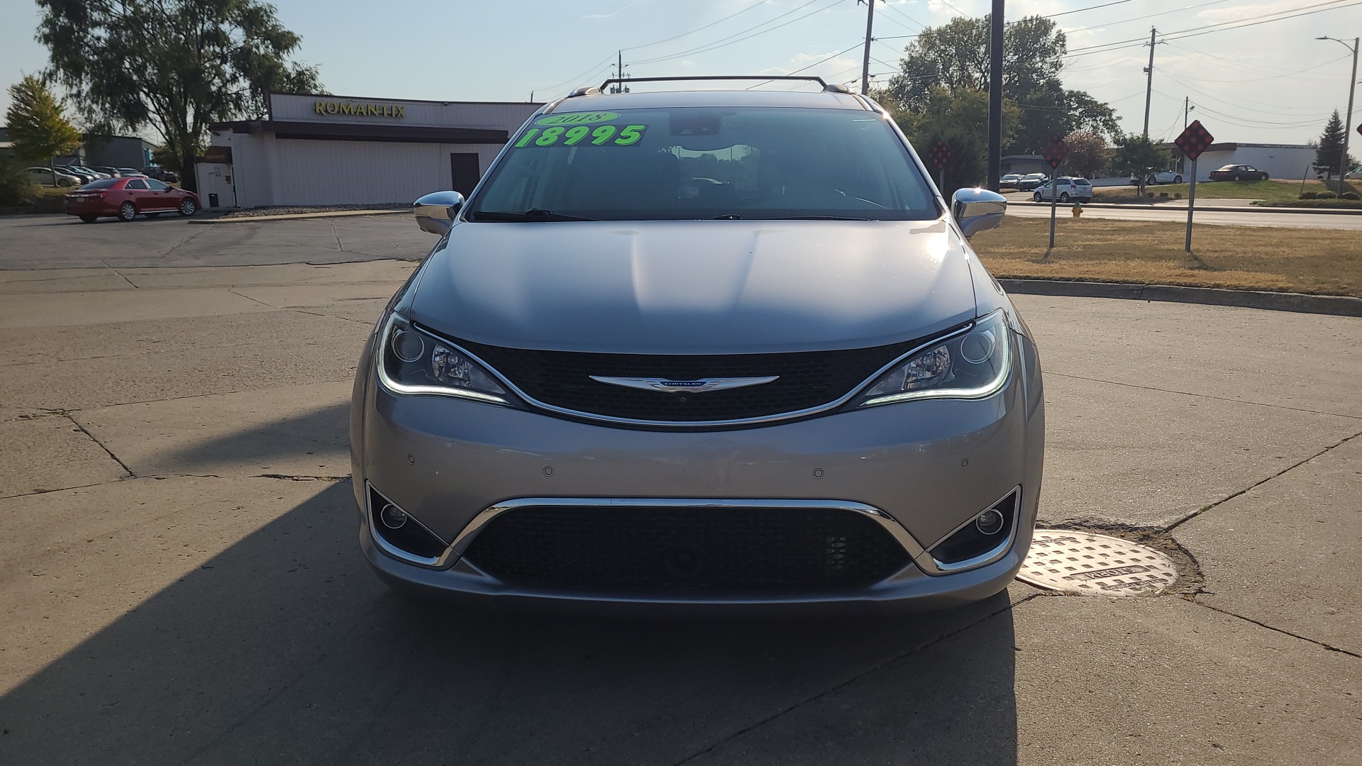 2018 Chrysler Pacifica LIMITED 3