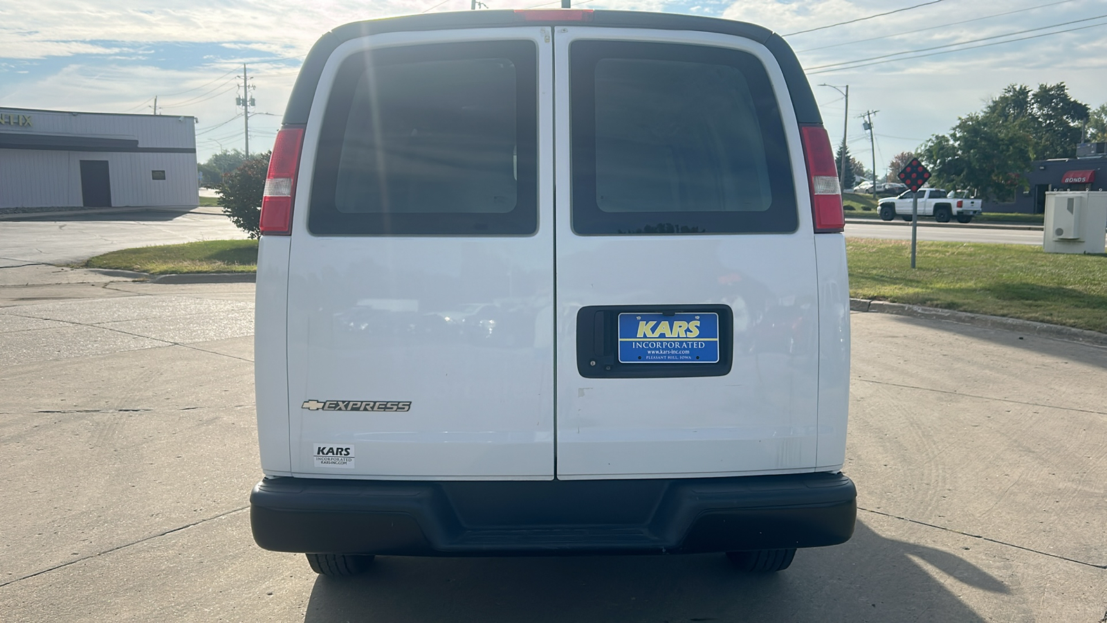 2018 Chevrolet Express Cargo Van 7