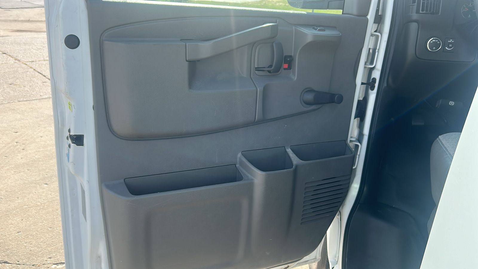 2018 Chevrolet Express Cargo Van 22