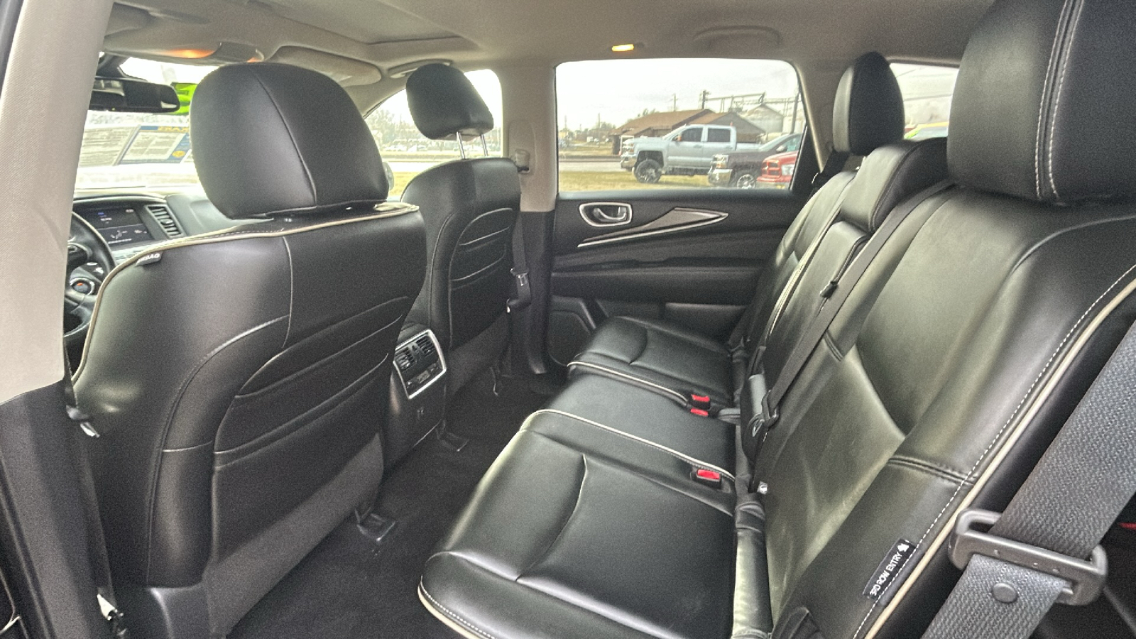 2019 Infiniti QX60 LUXE AWD 18