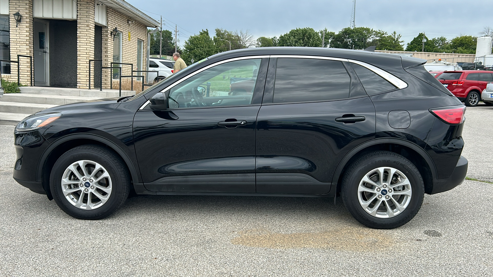 2021 Ford Escape SE AWD 1