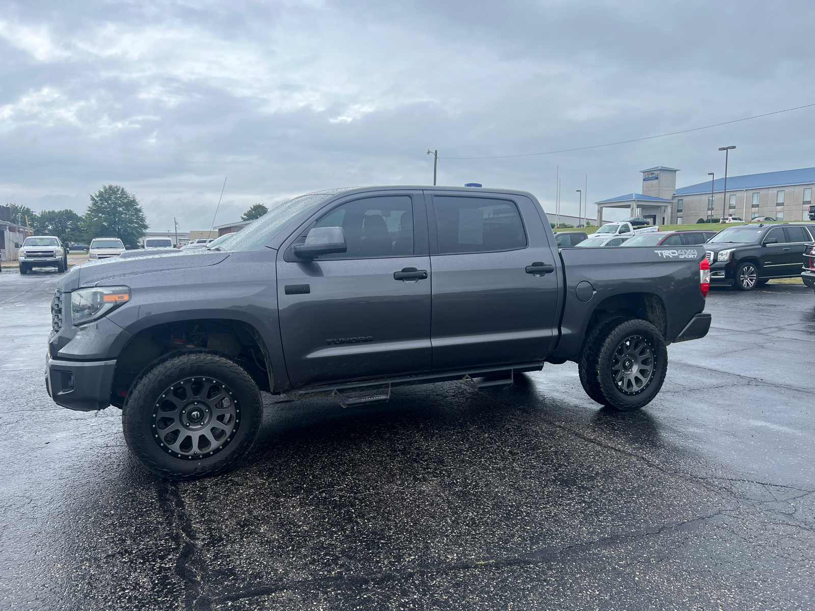 2019 Toyota Tundra 4WD  3