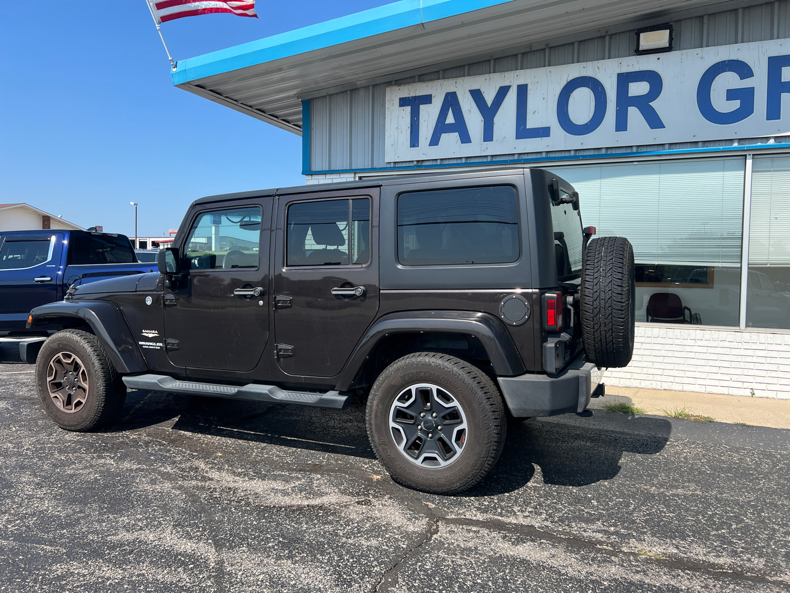 2013 Jeep Wrangler Unlimited Sahara 4