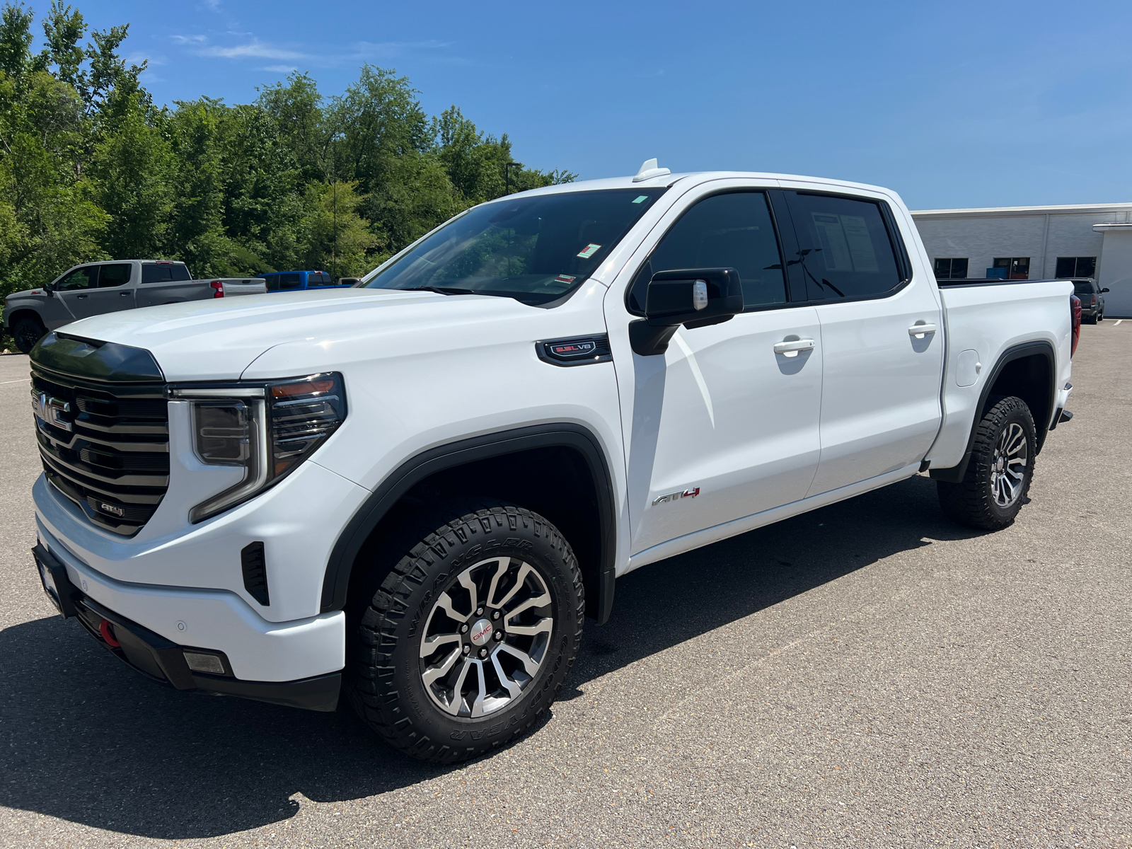 2023 GMC Sierra 1500 AT4 6