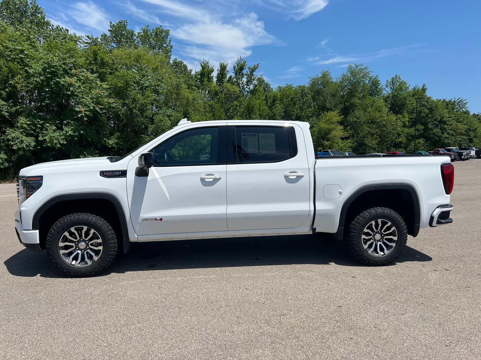 2023 GMC Sierra 1500 AT4 8