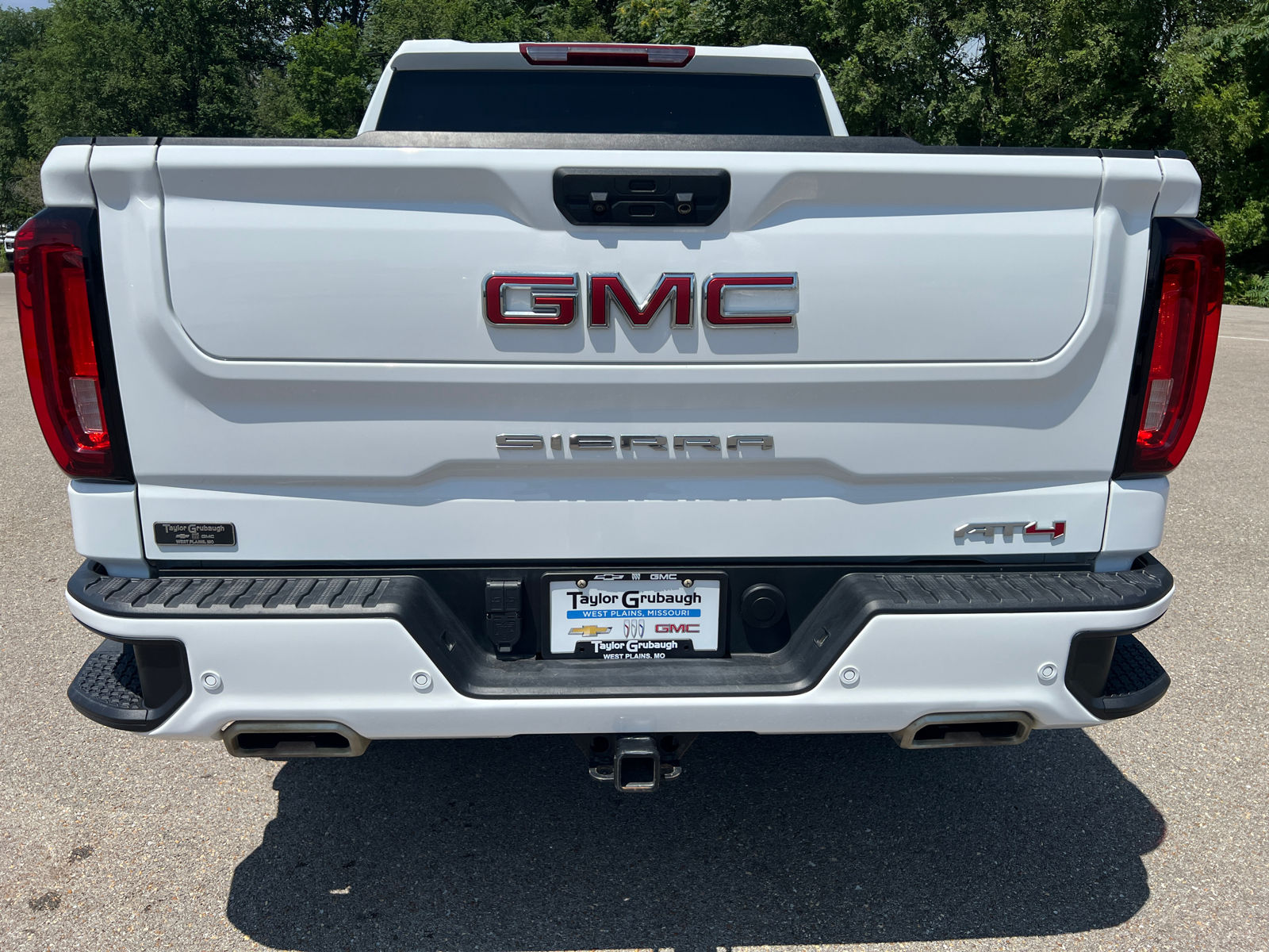 2023 GMC Sierra 1500 AT4 11