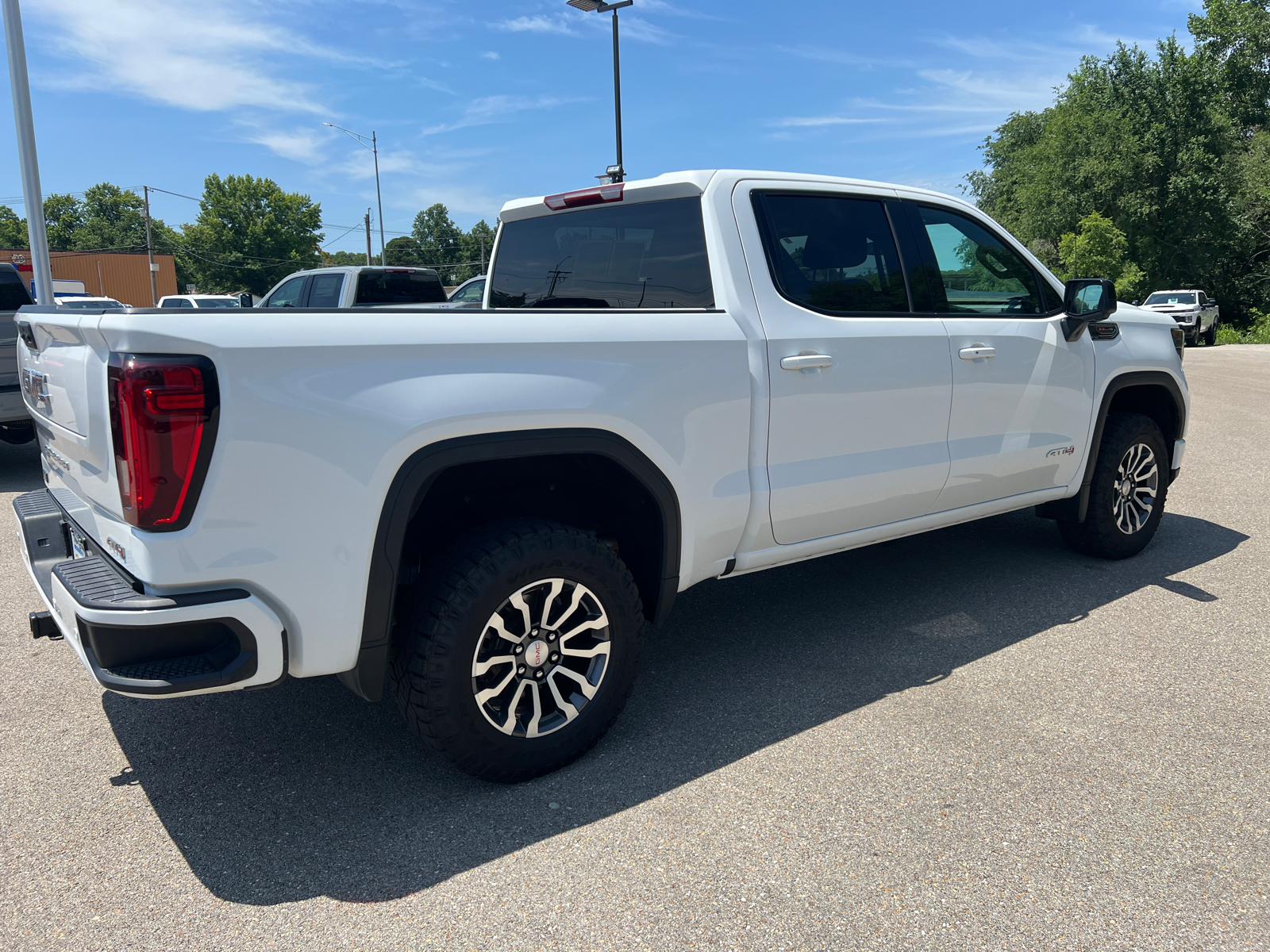 2023 GMC Sierra 1500 AT4 14