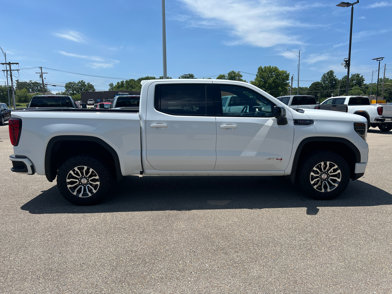 2023 GMC Sierra 1500 AT4 16