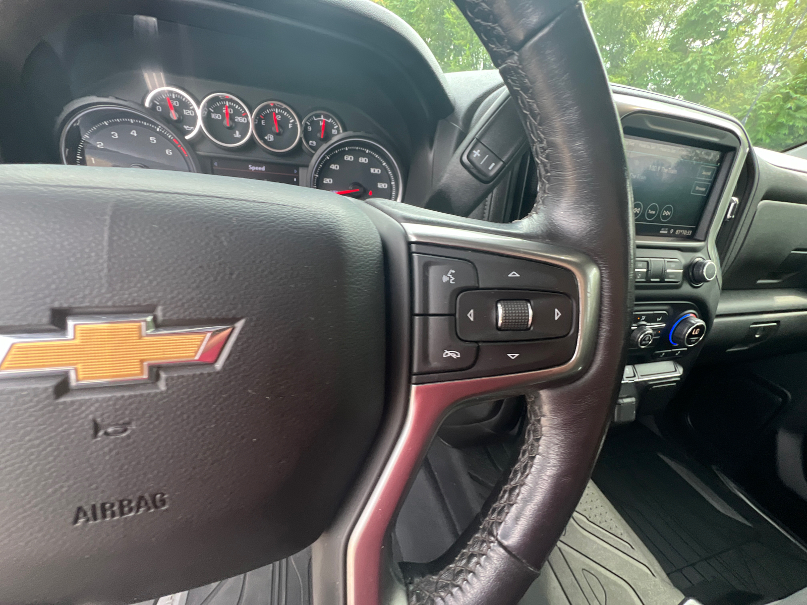 2022 Chevrolet Silverado 3500HD LT 27